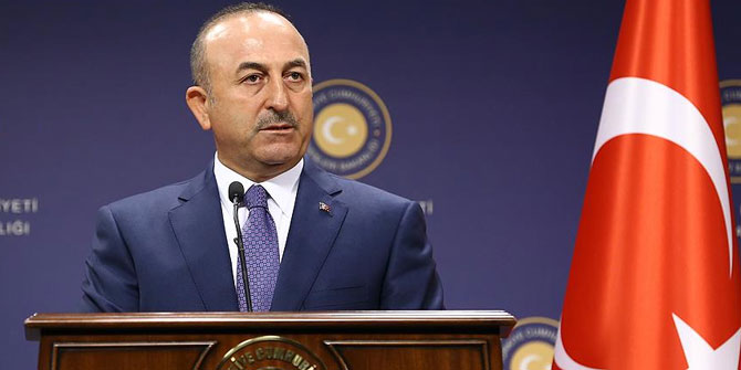 Bakan Çavuşoğlu'dan flaş 'Macron' açıklaması
