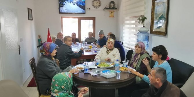 Yenibağarası'nda anlamlı yemek