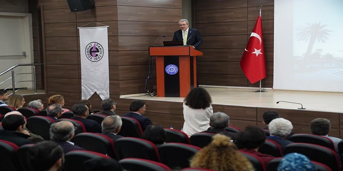 EÜ’de  “Algı ve Değerler” temalı Uluslararası İzmir Sempozyumu”