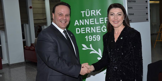  Türk Anneler Derneğinden anlamlı gece
