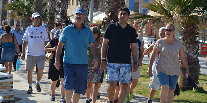 FOÇA’DA SAĞLIKLI YAŞAM YÜRÜYÜŞÜ