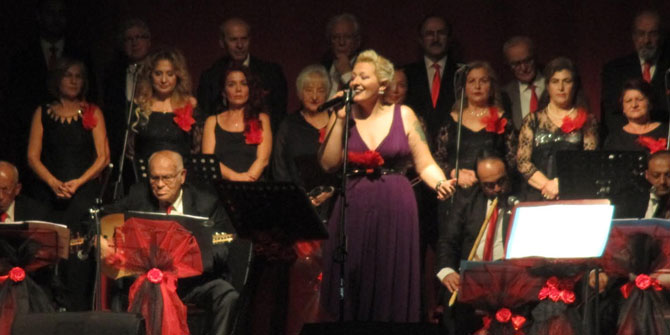 Gizem Saatçi yılbaşı gecesine özenle hazırlanıyor!