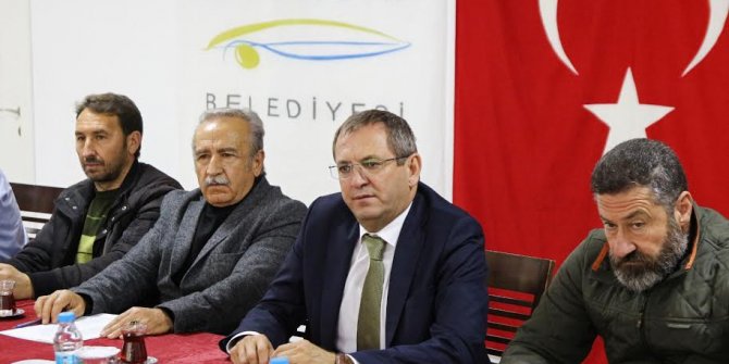 Ayvalık Belediye Başkanı Mesut Ergin Köy Muhtarlarıyla görüştü