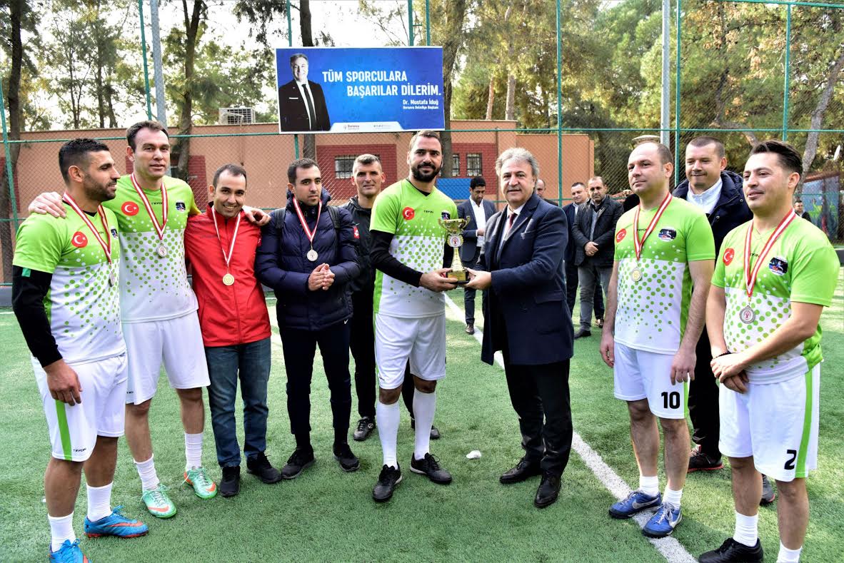 Bornova Belediyesi’nden birimler arası futbol turnuvası
