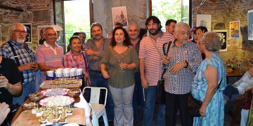 MENEKŞE ÇAM’DAN KARİKATÜR SERGİSİ