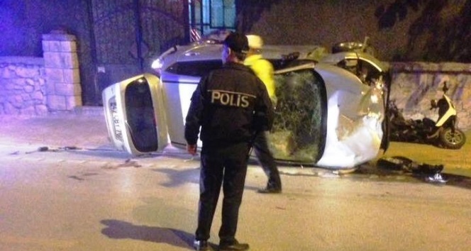Kontrolden çıkan otomobil 1 kişinin ölmesine, 5 kişinin de yaralanmasına neden oldu