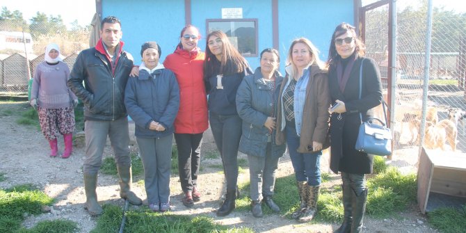 Şopengazi Hayvan Barınağı’na öğrencilerden ziyaret!