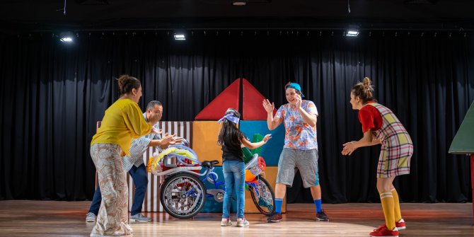 Pınar Çocuk Tiyatrosu, çocuklarla bir araya geliyor