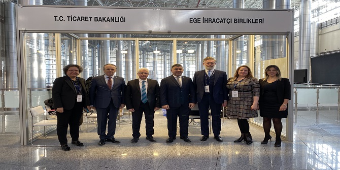 Moda Devrimi Sergisi açıldı