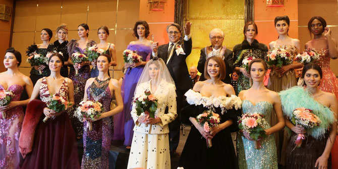 Yıldırım Mayruk defilesi ayakta alkışlandı!