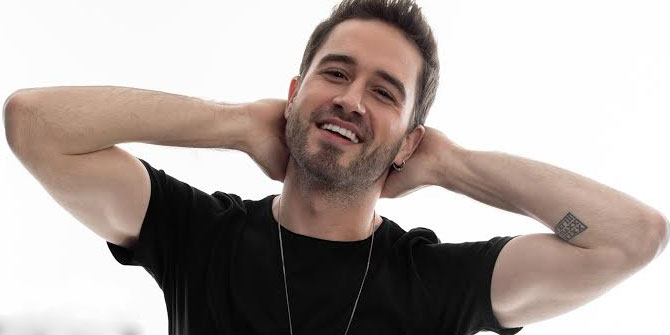 Orhan Helvacıoğlu'ndan "Baş selamı" 