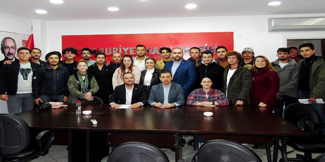 MARMARİS CHP’DE GENÇLİK RÜZGARI DEVAM EDİYOR
