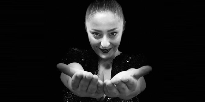 Sedef Pınar, 712 Lounge Bar'da sahne alacak!