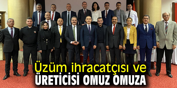 Üzüm ihracatçısı ve üreticisi omuz omuza