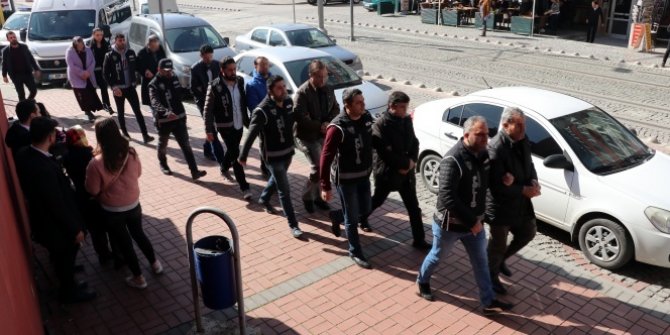 5 ilde FETÖ/PDY operasyonu: 10 gözaltı