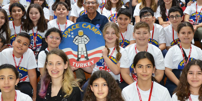 Uzay istasyonu yapımında görev alan mühendis Uzay Kampı Türkiye'de