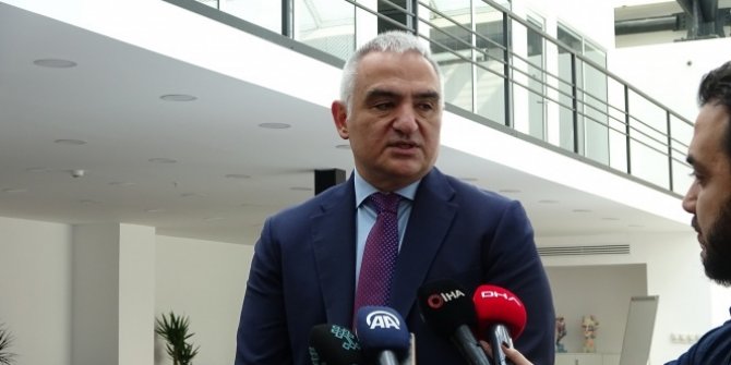 Bakan Ersoy, "Bütün faaliyetler Nisan ayı sonuna kadar ertelendi”