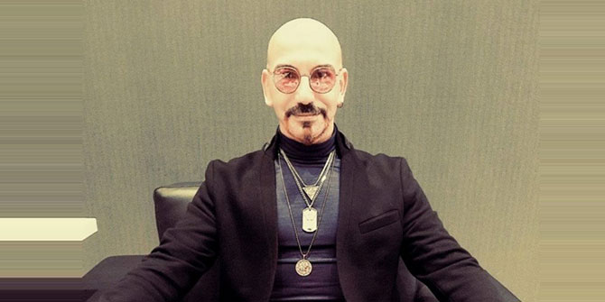 Corona salgını fırsatçılarına tokat gibi şarkı!