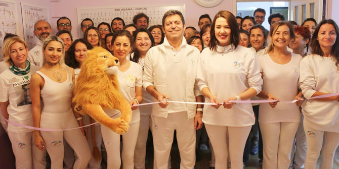 Yoga Academy’nin 105. merkezinin açılışı Gaziemir’de gerçekleşti!