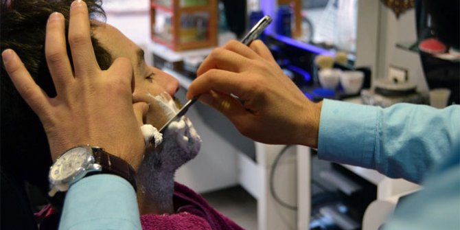 Berber, kuaför, güzellik merkezlerinin faaliyetleri bugün saat 18.00 itibariyle geçici süreliğine durdurulacak