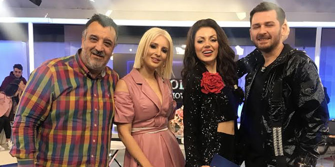 Caroline Yılmaz ile Gökçe Kırgız erkeklere rest çekti