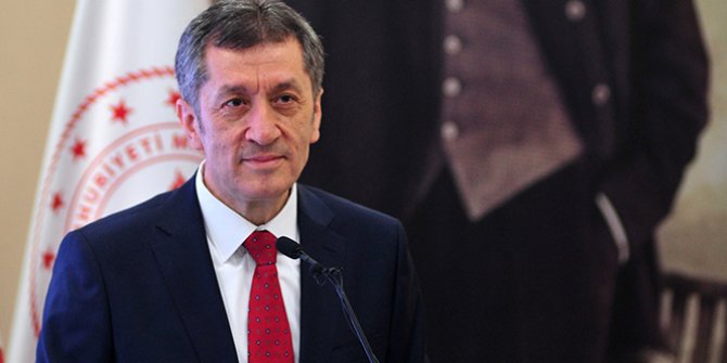 Bakan Selçuk'tan EBA TV'deki tartışmalı görüntülere ilişkin açıklama!