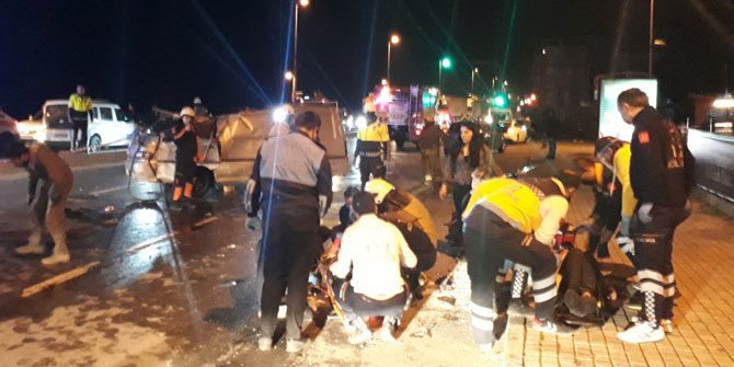 Virajı alamayan minibüs otomobile çarptı: 1 ölü, 3 yaralı