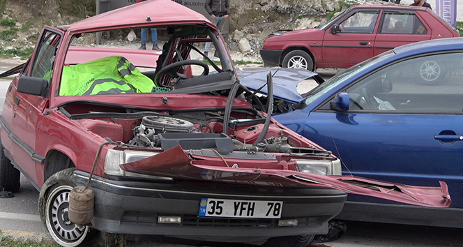 Trafik kazasında 1 ölü, 2 yaralı!
