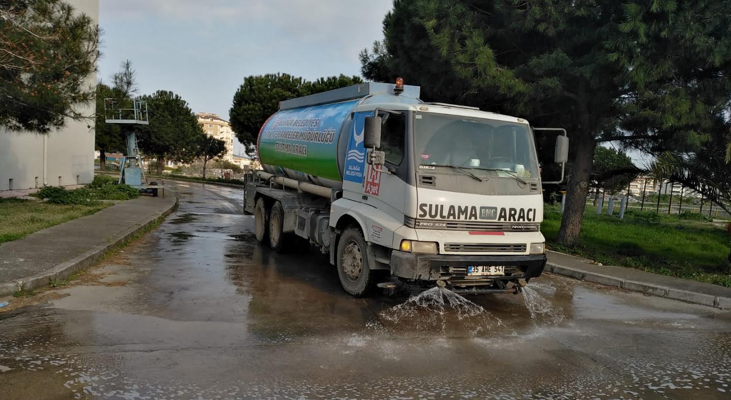 ALİAĞA’DA DEZENFEKTE ÇALIŞMALARI MAHALLE MAHALLE DEVAM EDİYOR