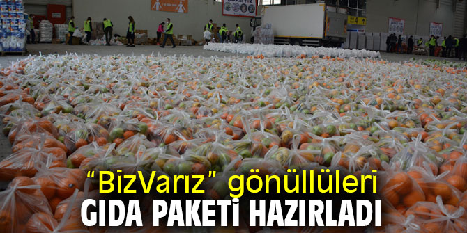  “BizVarız” gönüllüleri gıda paketi hazırladı