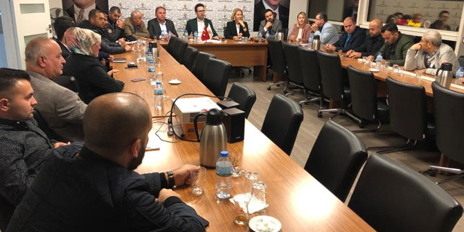 AK Parti Karşıyaka’dan ‘Biz Bize Yeteriz’ kampanyasına destek!