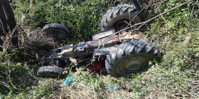 Traktör sulama kanalına devrildi: 1 ölü