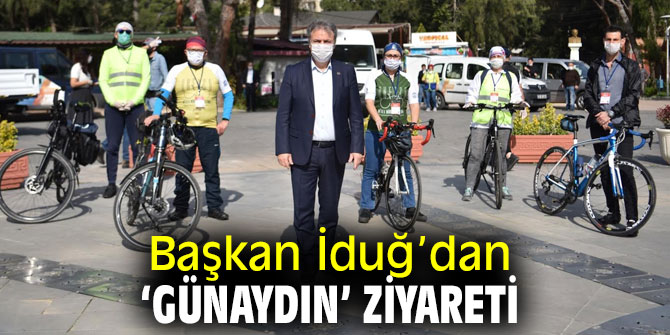 Başkan İduğ, ekmek dağıttı!