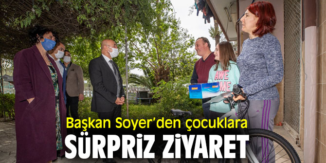 Başkan Soyer, çocuklara sürpriz yaptı