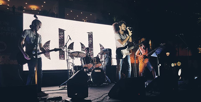 Derin Basitlik'ten yeni şarkılar