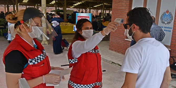 ALİAĞA ZABITASI PAZAR YERİ DENETİMLERİNİ SÜRDÜRÜYOR