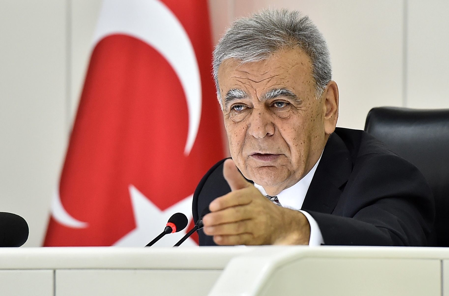 Rutin belediyecilik tarih oldu