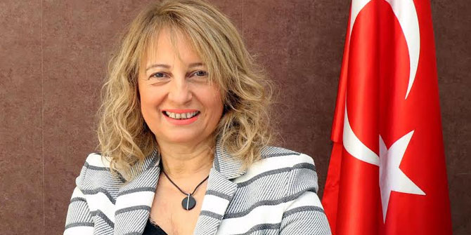 İzmir Kadın Kuruluşları Birliği'nden anneler günü etkinliği!