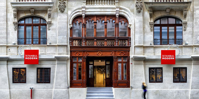 İstanbul Modern, Facebook Türkiye’de canlı yayında!