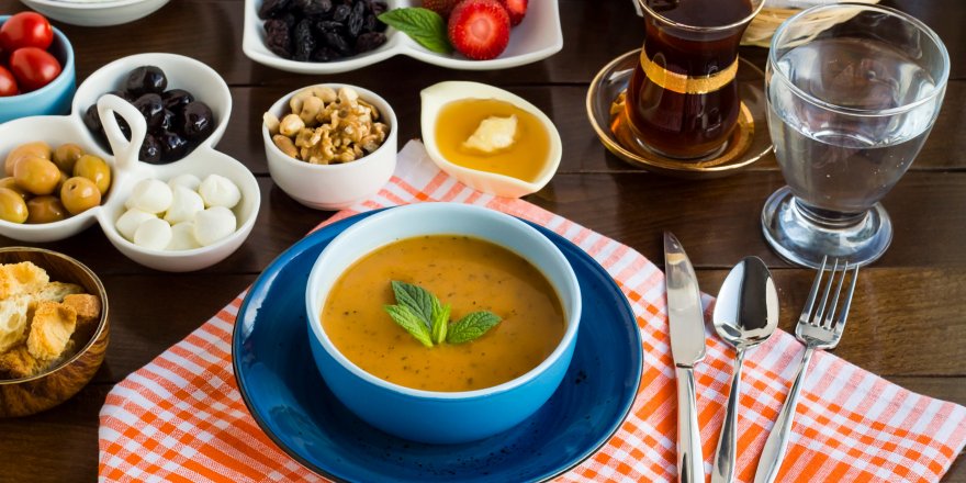 Oruç tutarken bunlara dikkat! Sıvı kaybını...