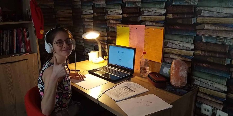 Bahçeşehir Koleji'nden online sınav! 