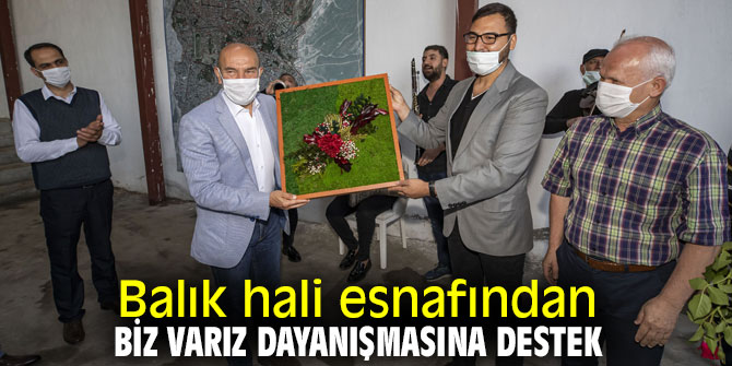 Başkan Soyer, balık hali ve sebze-meyve halini ziyaret etti