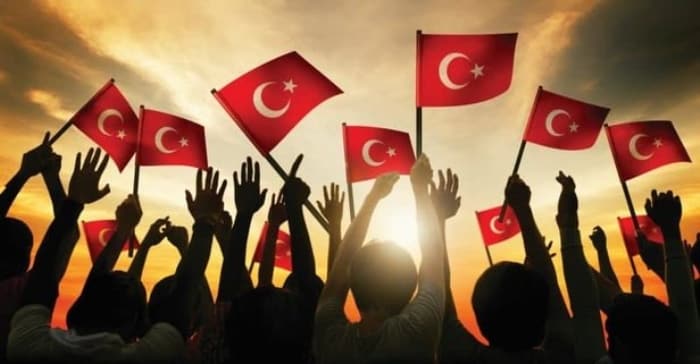 İzmir Sanayici ve İş İnsanları Derneği'nden coşkulu 19 Mayıs kutlaması