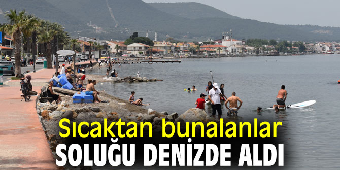 Sıcak havadan bunalanlar soluğu denizde aldı!