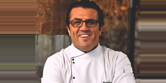 USTA’YA ÜNLÜLERDEN SÜPRİZ DOĞUM GÜNÜ KUTLAMASI!