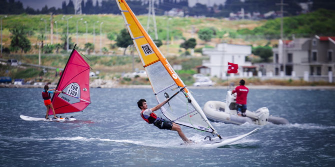 Şimdi Windsurf zamanı