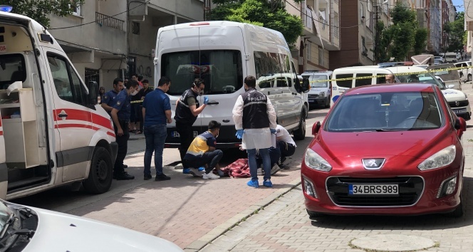 3 yaşındaki çocuk minübüsün altında kaldı! Feci şekilde can verdi