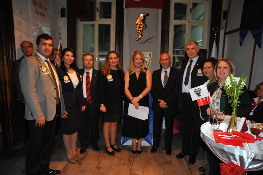 MÜLKİYELİLERDEN BAŞKAN SOYER’E ÜSTÜN HİZMET ÖDÜLÜ