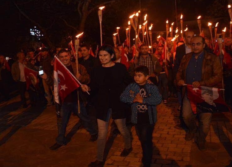 Kiraz’da Cumhuriyet Yürüyüşü