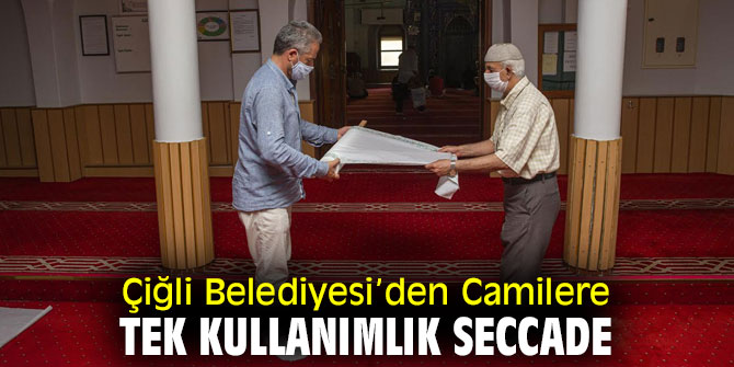 Çiğli Belediyesi, 60 bin tek kullanımlık seccade dağıttı!
